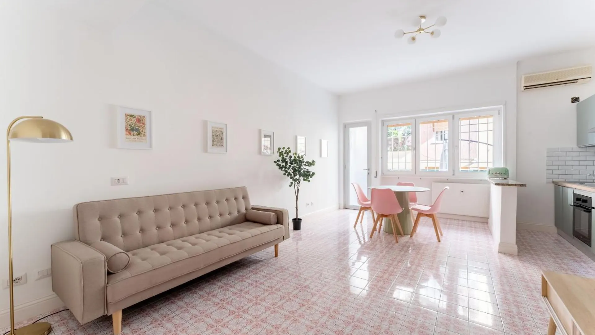 Retro Loft Ponte Milvio, Nearby Foro Italico Apartment Rome